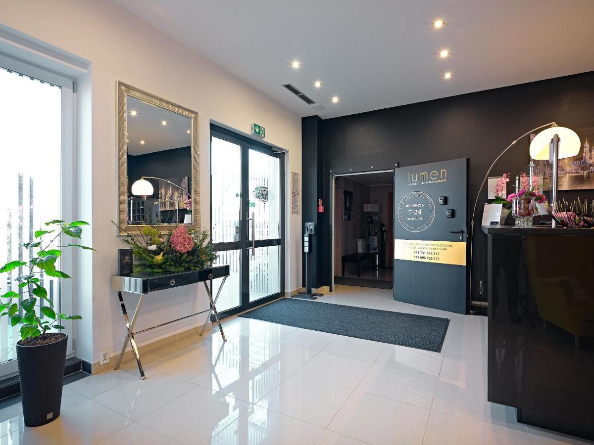Aparthotel Lumen Краков Экстерьер фото