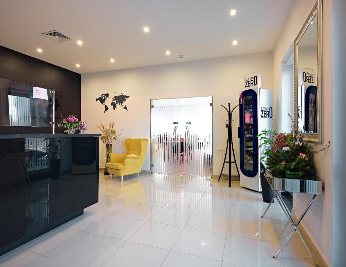 Aparthotel Lumen Краков Экстерьер фото